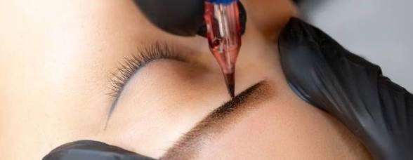 Ombré Powder Brows